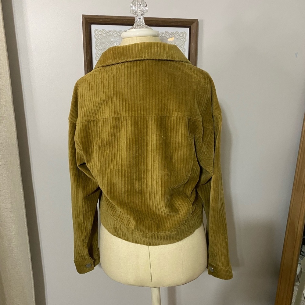 Double Zero Corduroy Utility Jacket in Green - Picture 3 of 5
